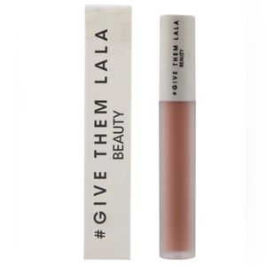 Give them Lala cushion cream lipstick